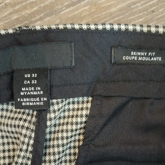 H&M Black and White Tailored Fit Dress Pants - Picture 2 of 4